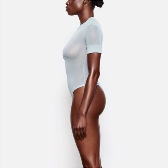 SKIMS Sky Blue Summer Stretch Sheer Mesh T-Shirt Bodysuit Sz 4X NWT - Picture 14 of 16